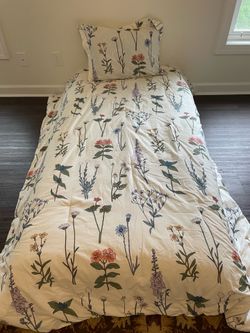 Twin Size Decorative Comforter with Sham
