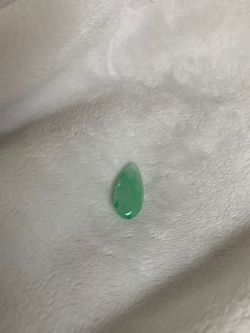 Jade tear drop pendant