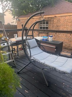 Zero Gravity Swing