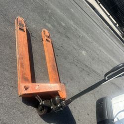 Pallet Jack 