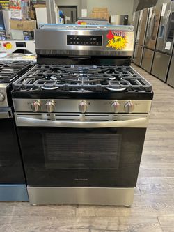 Frigidaire Gas Stove Take It Home With $0 Down Read Description