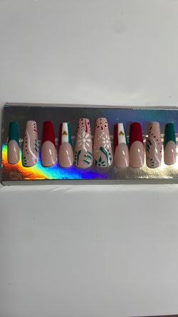 Press on nails