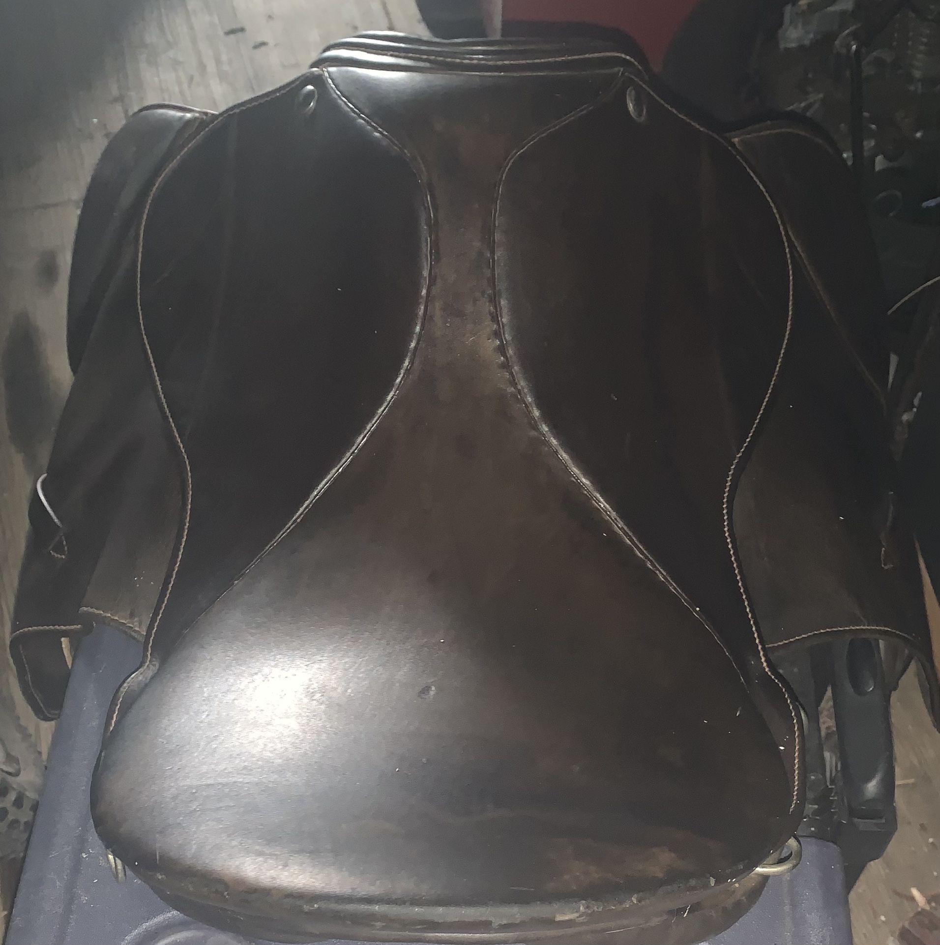 Saddle 