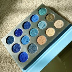 WATER PALETTE by Georgie's Brushes Cosmetics