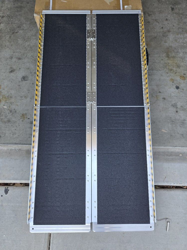 5FT Portable Wheelchair Ramp, Seamless Non-Slip Aluminum Door Threshold Ramps for Wheelchairs, Rampa