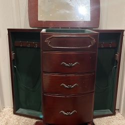 Antique Style Jewelry Box