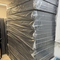 $100 Box Springs King Queen Full And Twin 