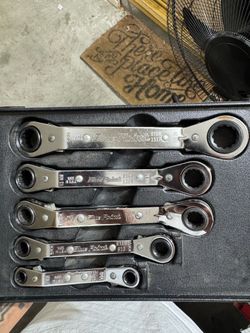 Blue-Point metric ratcheting wrenches