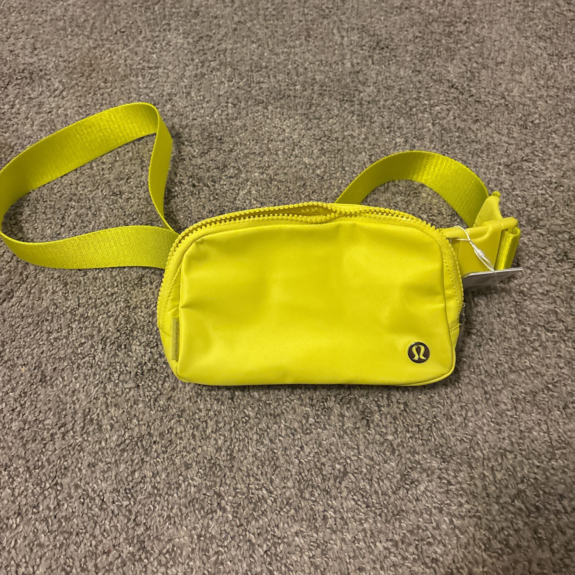 Lulumon Belt Bag