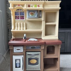 Kids Play Kitchen
