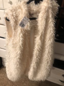 Forever 21 warm fur vest