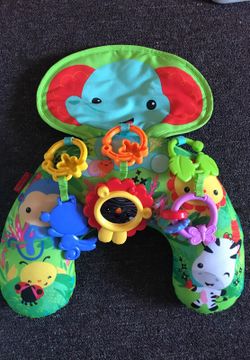 Tummy time pillow