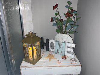 LED Warm White Lantern - Goldtone