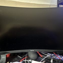 3 Excellent Condition No Scratches Gaming Monitors. 