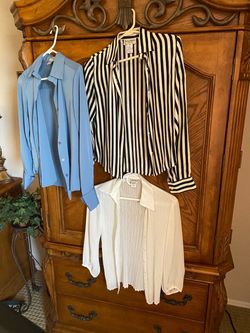 WOMENS DRESS SHIRTS LIKE NEW CONDITION SMALL SIZES $8 EACH