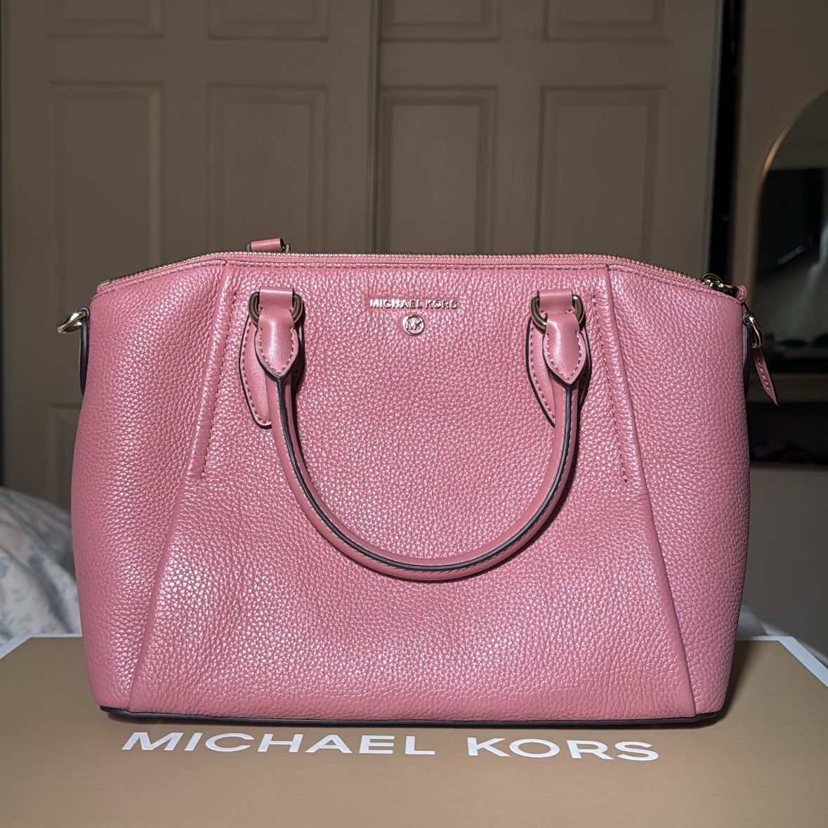 MICHAEL KORS BAG 