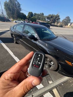 Llaves de autos / car keys and remotes