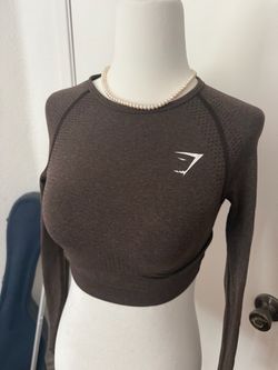 XS gym shark crop top