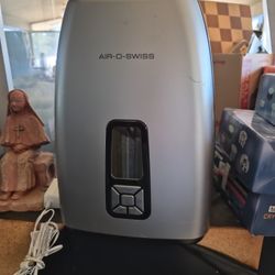 Air-O-Swiss AOS 7144 Ultrasonic Humidifier Warm Or Cool Mist