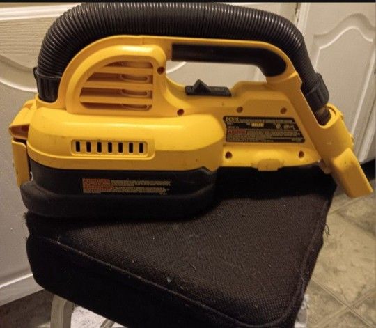 DEWALT DCV517N XR Wet & Dry Vacuum