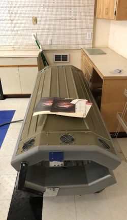 Santana wolf full body tanning bed