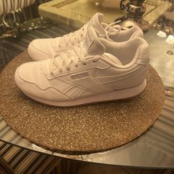 Women Shoes 👟 Reebok Size 8