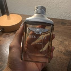 Bentley Infinite Perfume