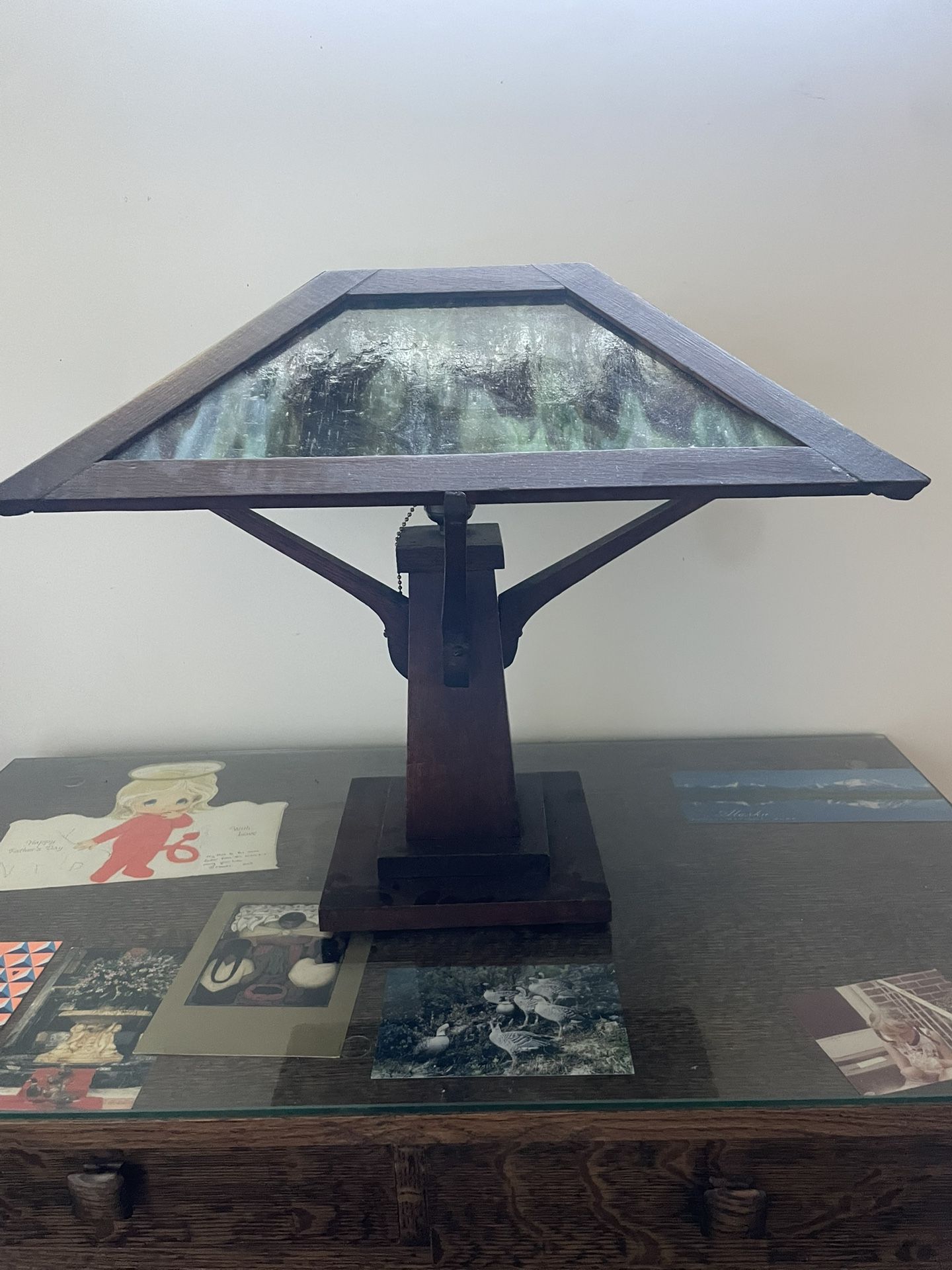 Antique Arts And Crafts Mission Style Slag Glass And Wood Table Lamp