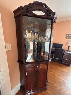Italian corner cabinet bar