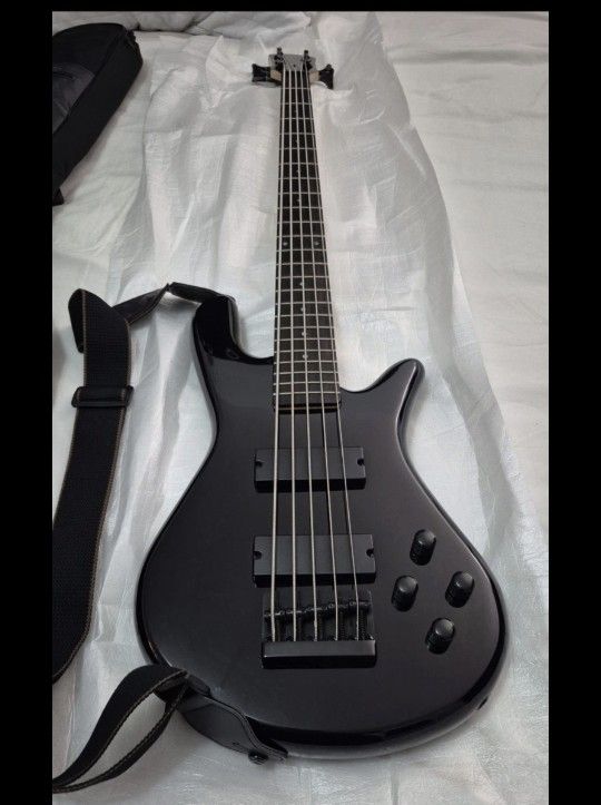 Bass Electric Spector Performer 5