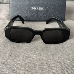 Prada PR17WS