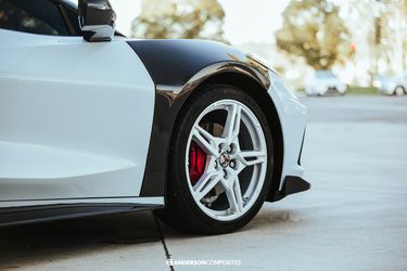 Carbon fiber fenders for 2020-2024 Chevrolet Corvette C8 (PAIR)