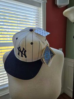 New York Yankees Pinstripe Snapback Cap