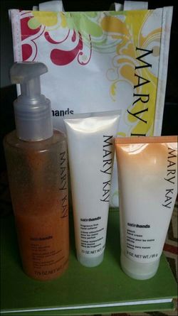 Mary k products .... xmas is soon I have many products !!! Brand new