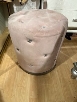 Sitting stool pink