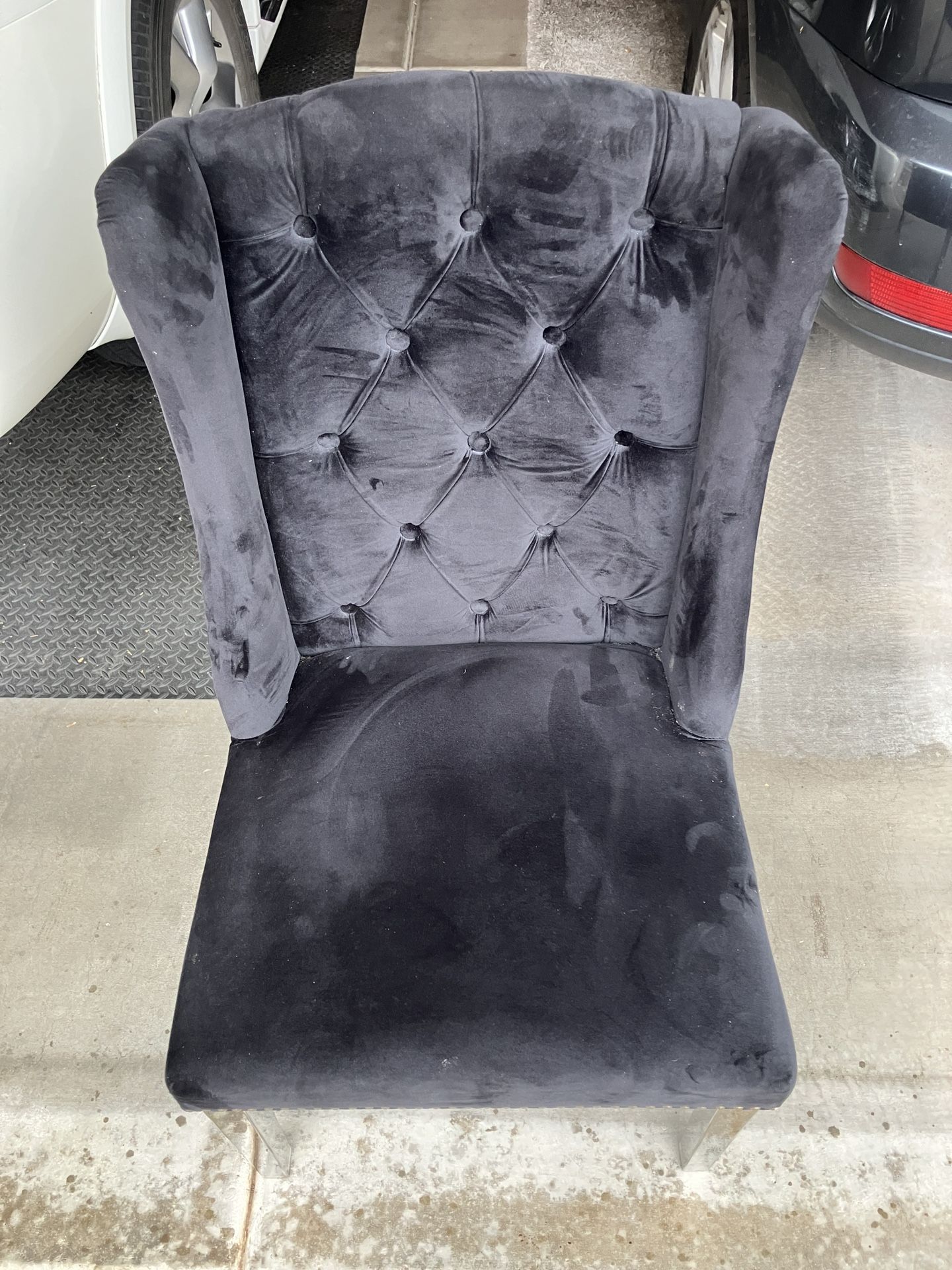 5 Black Velvet Chairs