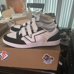 Mens velcro Vans Size 11
