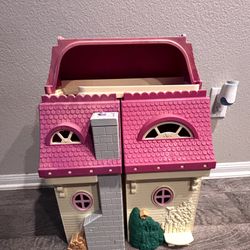 Vintage Fisher Price Play Doll House 