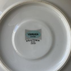 Vintage Yamaka Feather # 675  Fine China