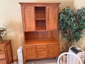Ethan Allen Hutch and Buffet