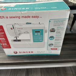 Singer Sewing Machine