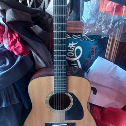 Eterna Acustic Guitar 