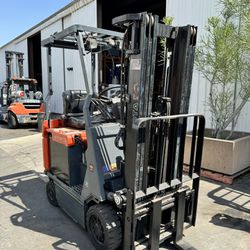 2014 TOYOTA ELECTRIC FORKLIFT 