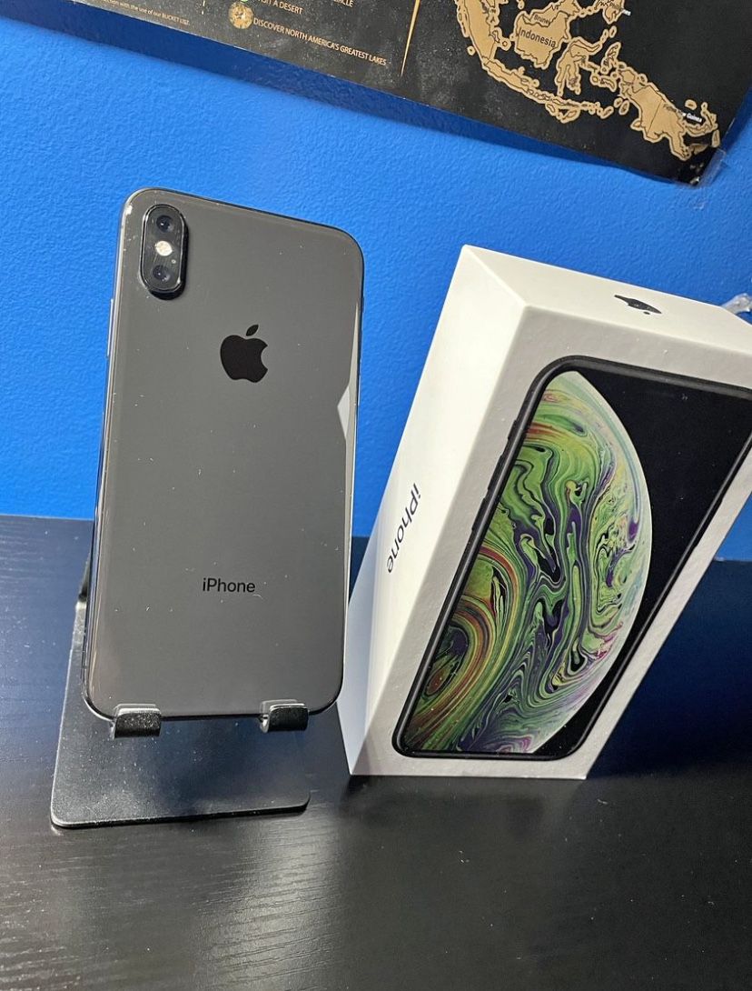 iPhone Xs Max Unlocked.