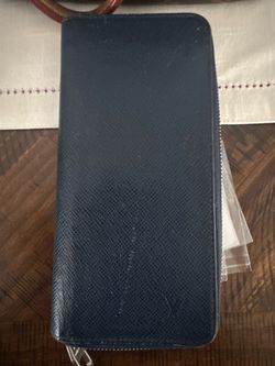 Authentic Wallet