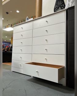 12 drawers dresser / Comoda / Cajonera 12 gavetas / twelve drawers dresser