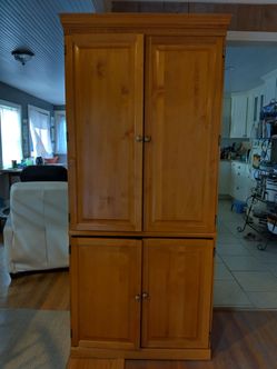Maple Wood Cabinet