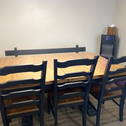 Reconditioned Farmhouse Dining Table With Chairs and Bench