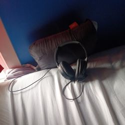 Black Turtle Beach Gaming Headphones 