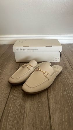 Women’s dress shoes
